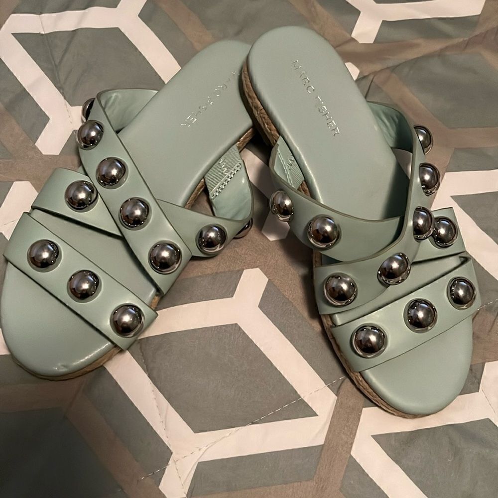 MARC FISHER WOMEN’S SIZE 6 1/2 SANDALS